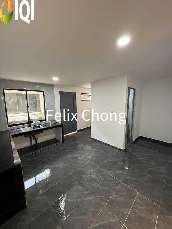 Taman Damai Jaya 2 Sty Low Cost Endlot,Jalan Tenang,Skudai,Renovated image