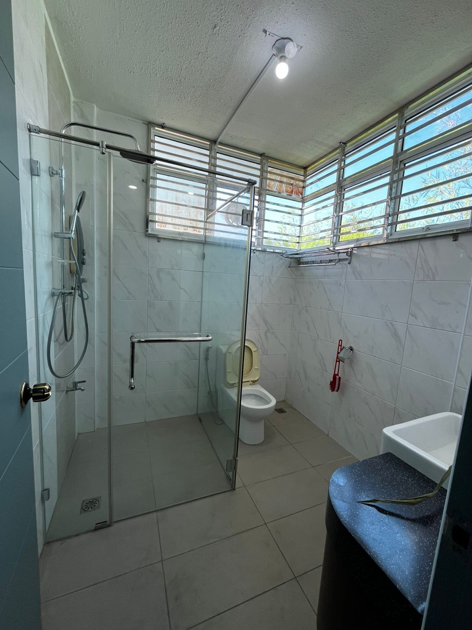 TAMAN PERTAMA PENAMPANG image