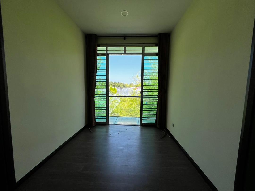 TAMAN PERTAMA PENAMPANG image