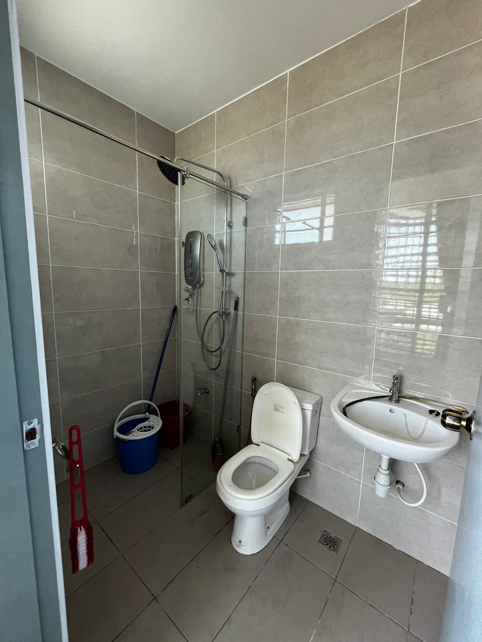 TAMAN PERTAMA PENAMPANG image