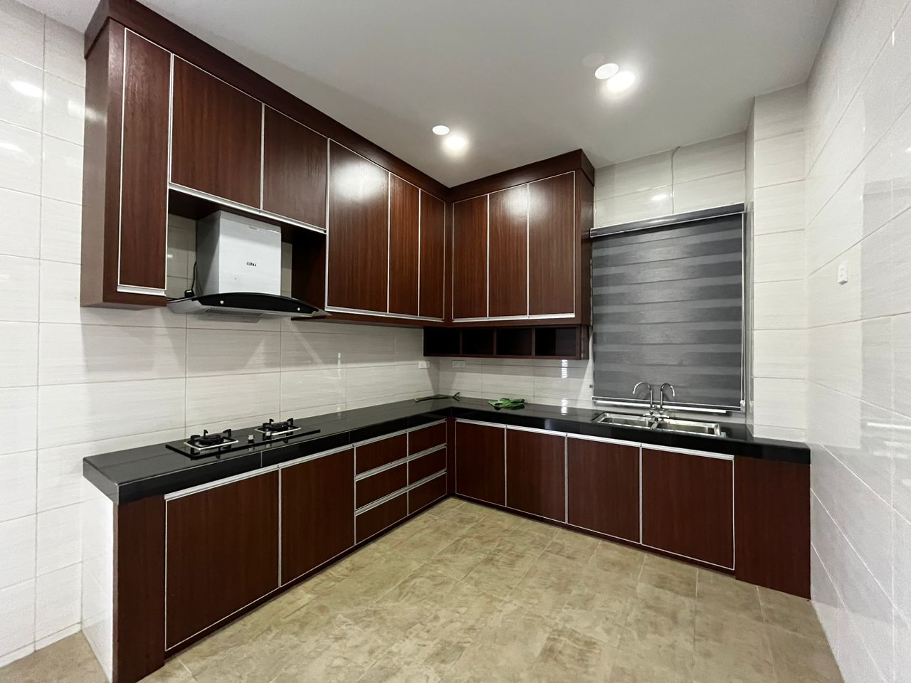 TAMAN PERTAMA PENAMPANG image