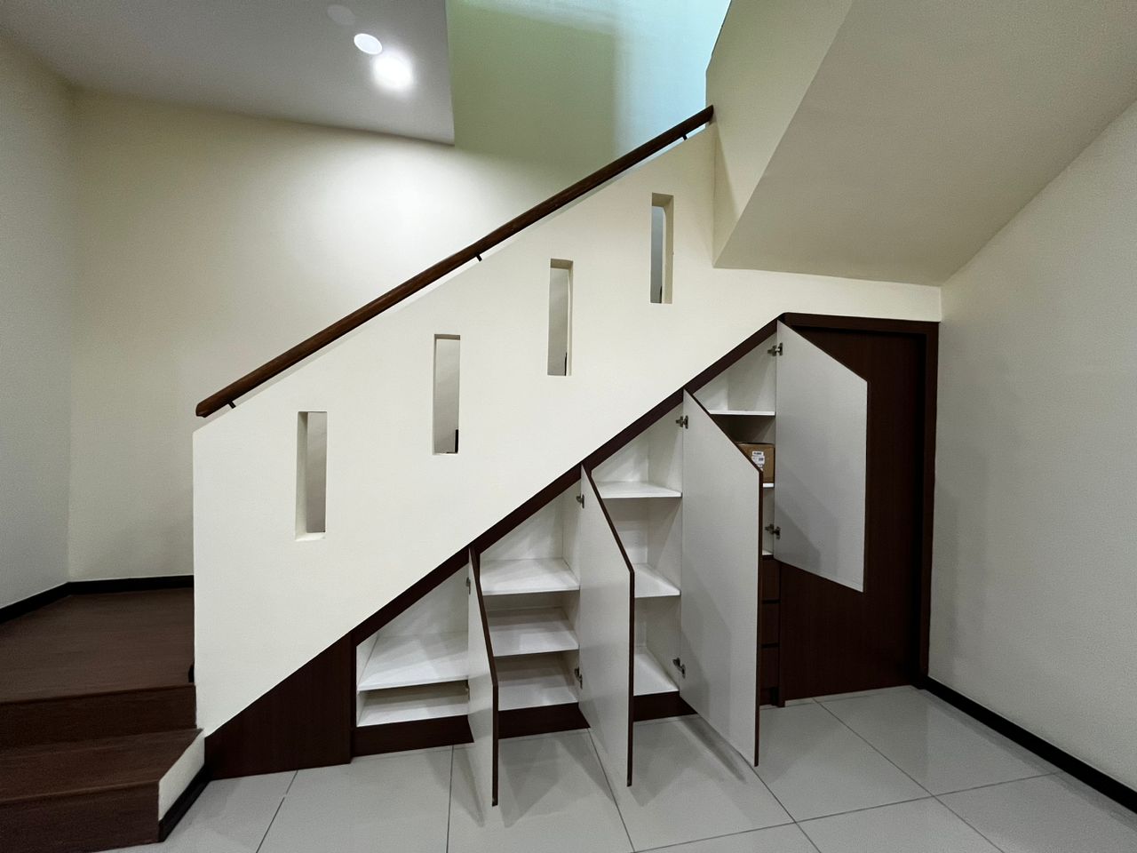 TAMAN PERTAMA PENAMPANG image