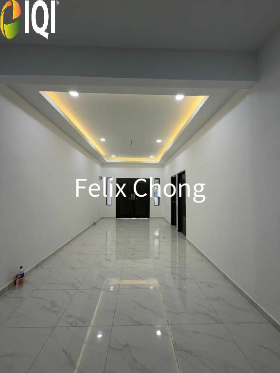 Taman Mas 1 Sty Terrace Endlot,Jalan Sabar,Kulai,Renovated,Bumi Lot image