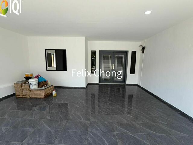 Taman Mas 1 Sty Terrace Endlot,Jalan Sabar,Kulai,Renovated,Bumi Lot image