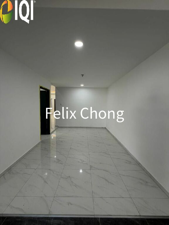 Taman Mas 1 Sty Terrace Endlot,Jalan Sabar,Kulai,Renovated,Bumi Lot image