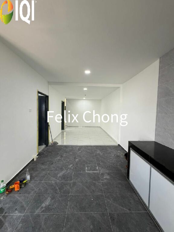 Taman Mas 1 Sty Terrace Endlot,Jalan Sabar,Kulai,Renovated,Bumi Lot image