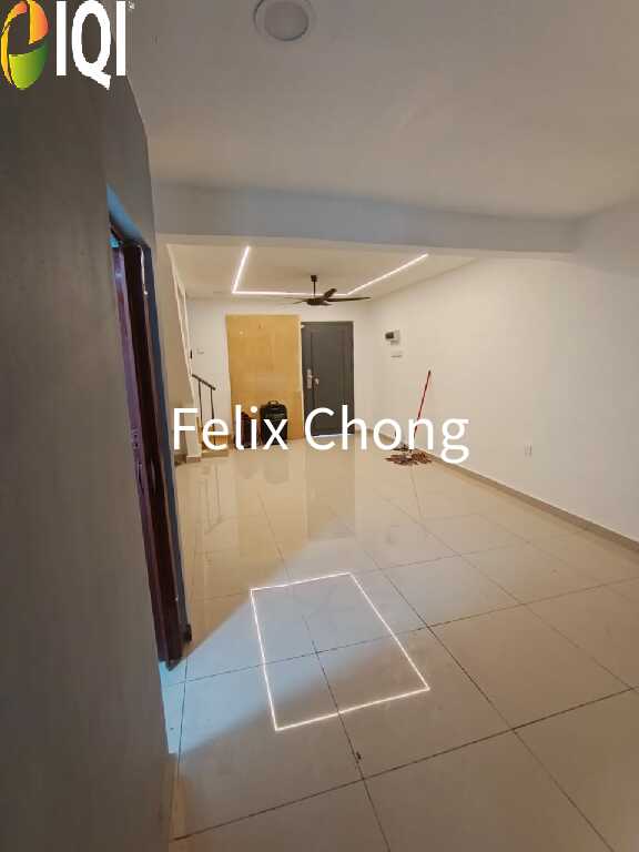 Kota Masai 2 Sty Low Cost,Renovated,Extend,Jalan Duku,Pasir Gudang image