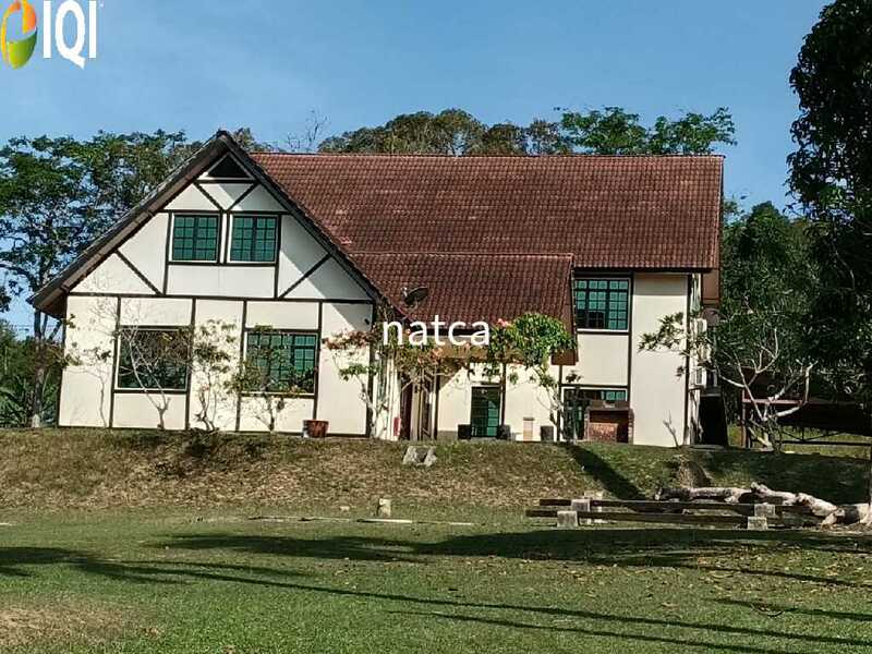 Established Business villa, farm and Land at Machap Melaka for Sale