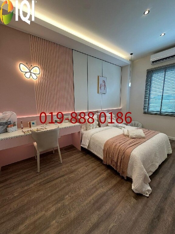 Taman Holmestown image