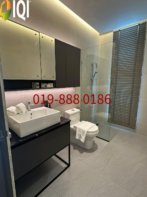 Taman Holmestown image