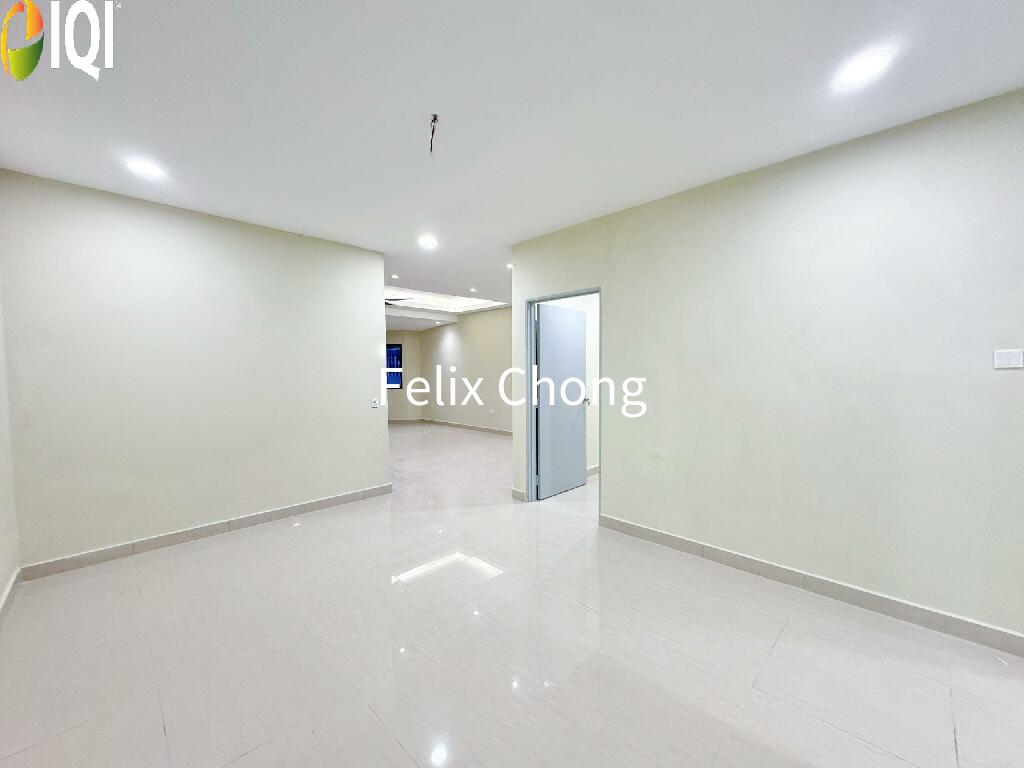 Skudai Baru 2 Sty Terrace,Jalan Timur,Unblock View,Renovated,Extend image