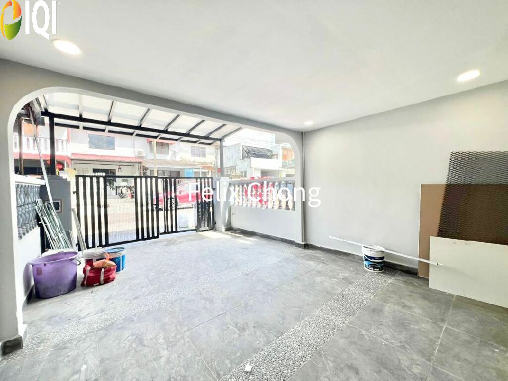 Taman Desa Cemerlang 2 Sty Low Cost,Jalan Lanjut,Ulu Tiram,Renovated image