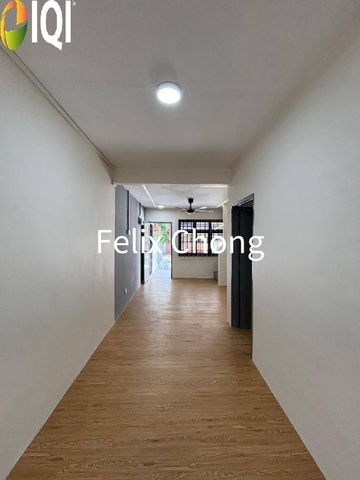 Bandar Putra Kulai 2 Sty Low Cost,Renovated,Jalan Cengal,Full Loan image