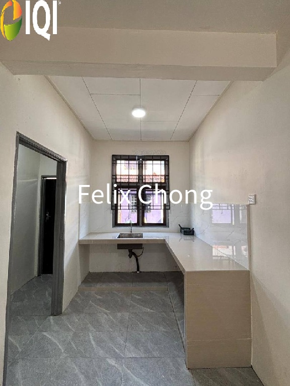 Bandar Putra Kulai 2 Sty Low Cost,Renovated,Jalan Cengal,Full Loan image