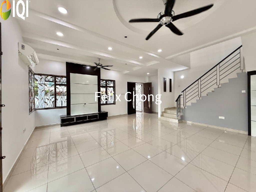 Taman Mutiara Mas Double Storey Cluster,Renovated,Skudai,Bumi Lot image