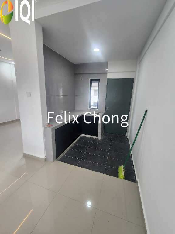 Molek Low Cost Flat,Fully Renovated,High Floor,Johor Bahru,Jalan Molek image