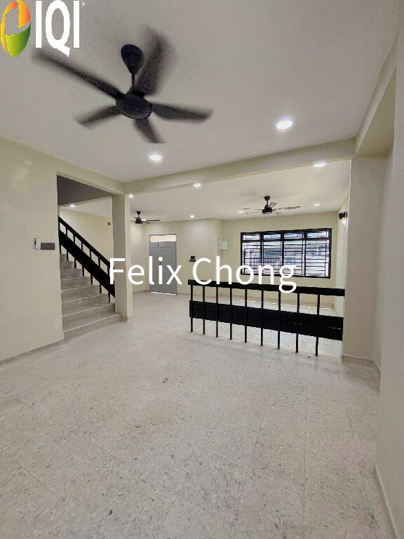 Taman Pelangi 2 Sty Semi D,Jalan Cermat,Johor Bahru,Jb Town,Full Loan image