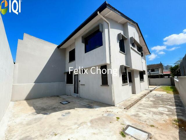 Taman Pelangi 2 Sty Semi D,Jalan Cermat,Johor Bahru,Jb Town,Full Loan image