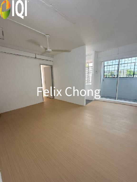 Larkin Low Cost Flat,Johor Bahru,Ground Floor,Renovated,Jb Town,Full Loan image