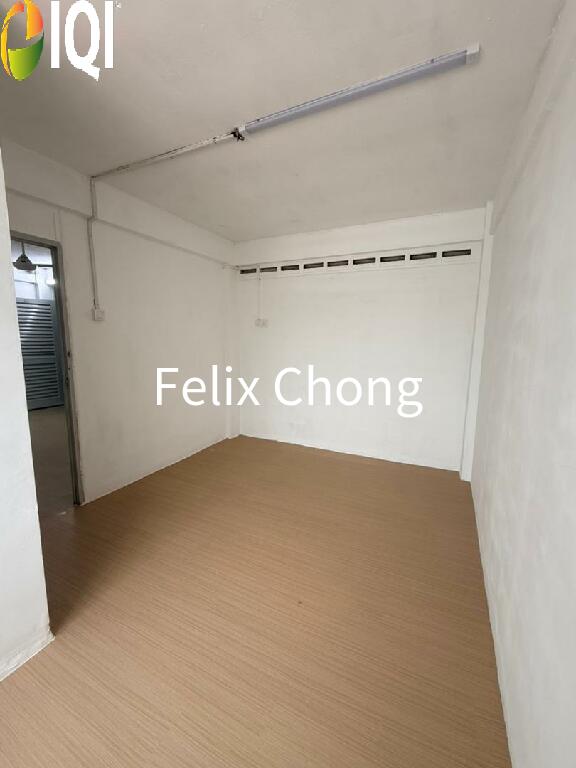 Larkin Low Cost Flat,Johor Bahru,Ground Floor,Renovated,Jb Town,Full Loan image