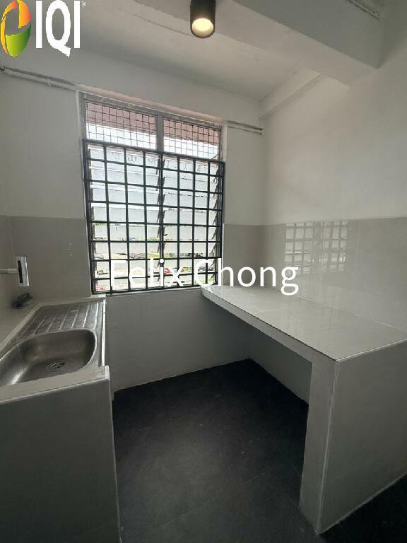 Larkin Low Cost Flat,Johor Bahru,Ground Floor,Renovated,Jb Town,Full Loan image