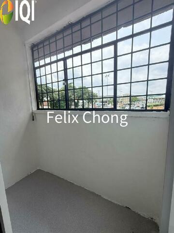 Larkin Low Cost Flat,Johor Bahru,Ground Floor,Renovated,Jb Town,Full Loan image