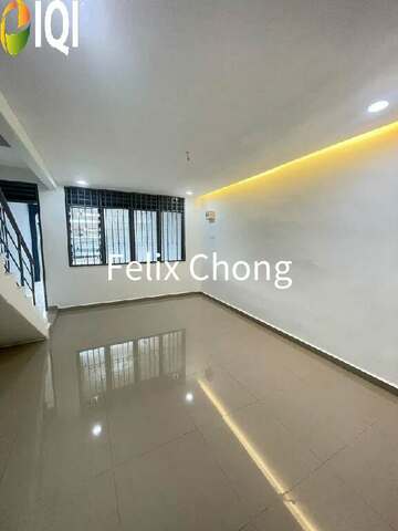 Taman Johor Jaya 2 Sty Low Cost,Jalan Seroja,Johor Bahru,Renovated image