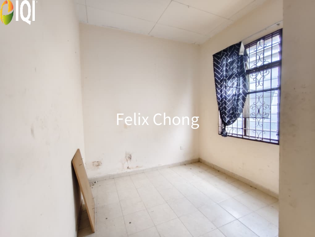 Bandar Putra Kulai Single Storey Corner Lot,Jalan Terkukur,Kulai,Senai image