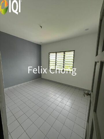 Permas Jaya Low Cost Flat,Masai,Level 5,Renovated,Masai,Johor Bahru photo
