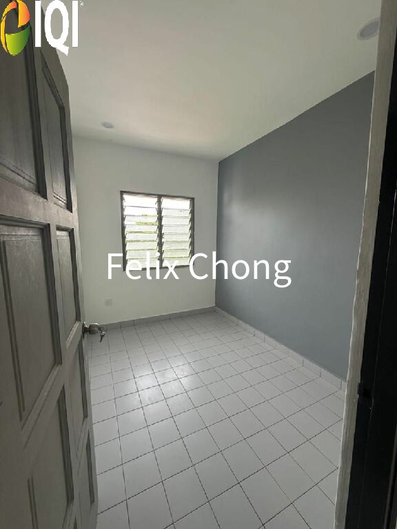 Permas Jaya Low Cost Flat,Masai,Level 5,Renovated,Masai,Johor Bahru image