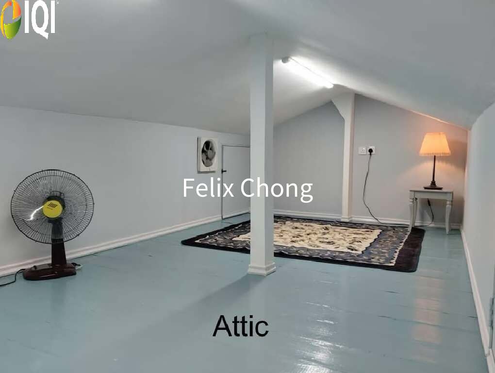 Taman Muhibbah 2.5 Sty Terrace,Jalan Jambu,Saleng,Senai,Renovated image