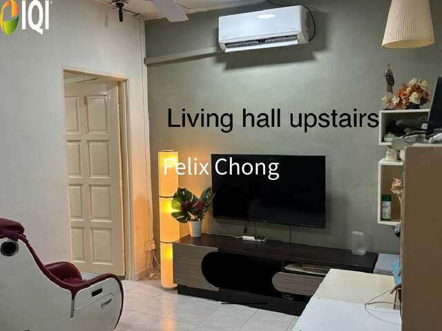 Taman Muhibbah 2.5 Sty Terrace,Jalan Jambu,Saleng,Senai,Renovated image