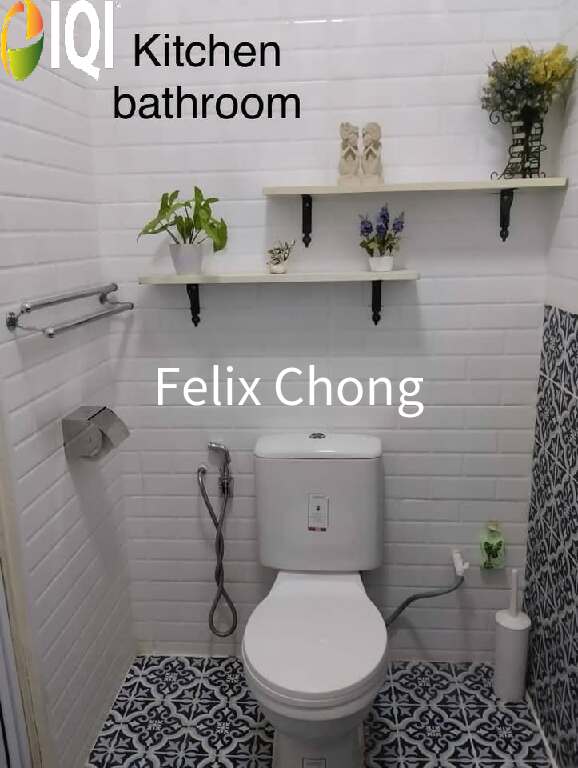 Taman Muhibbah 2.5 Sty Terrace,Jalan Jambu,Saleng,Senai,Renovated image