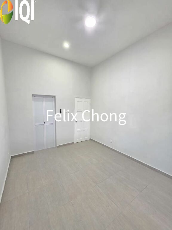 Taman Perling 1 Sty Terrace,Jalan Camar,Tampoi,Skudai,Renovated,Extend image