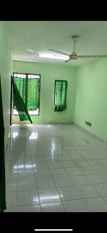 Bandar Bukit Tinggi 1 Shop Apartment image