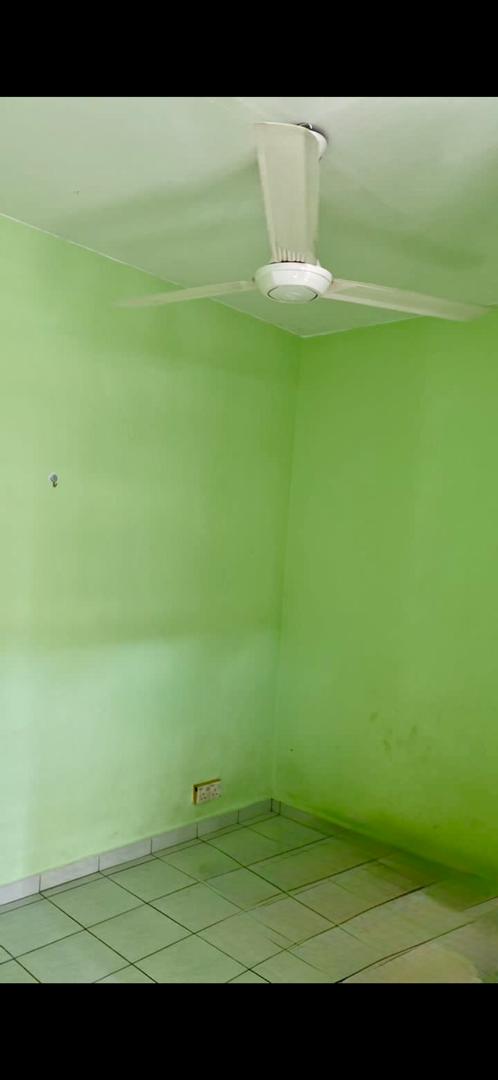 Bandar Bukit Tinggi 1 Shop Apartment image