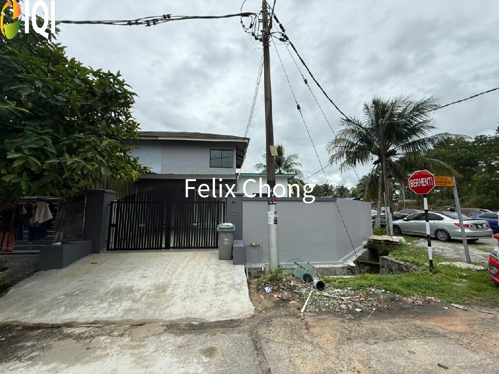 Taman Mount Austin 2 Sty Low Cost Corner,Mutiara Emas,Johor Bahru,Renovated image