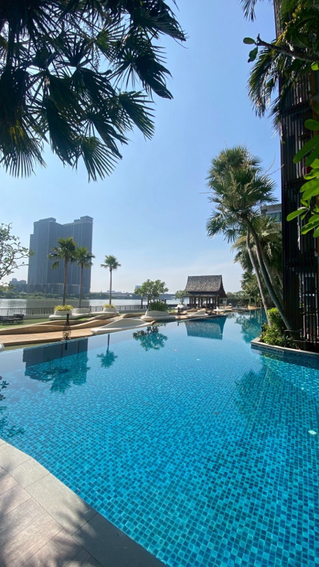 Metro Luxe Riverfront Rattanatibet image