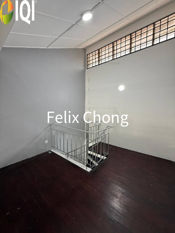 Taman Molek 1.5 Sty Terrace,Gng,Johor Bahru,Unblock View,Renovated image