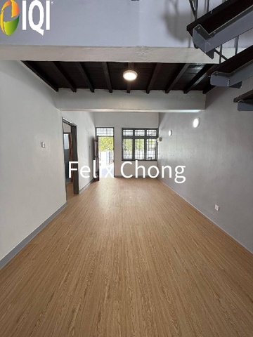 Taman Molek 1.5 Sty Terrace,Gng,Johor Bahru,Unblock View,Renovated image