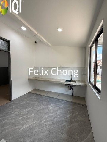 Taman Molek 1.5 Sty Terrace,Gng,Johor Bahru,Unblock View,Renovated image