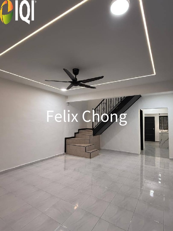 Taman Nora 2 Sty Medium Cost,Jalan Berlian,Ulu Tiram,Renovated,Extend image