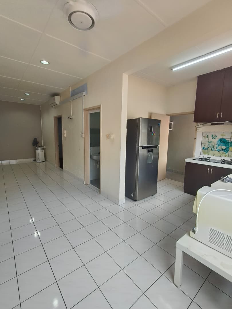 Beverly Hills 3 image