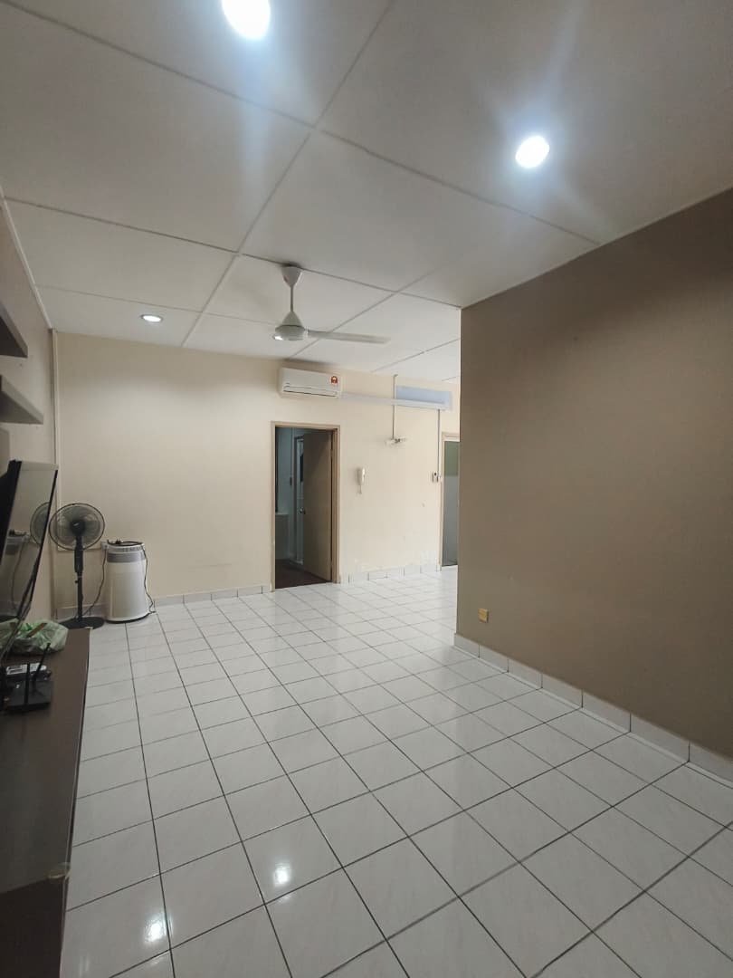 Beverly Hills 3 image