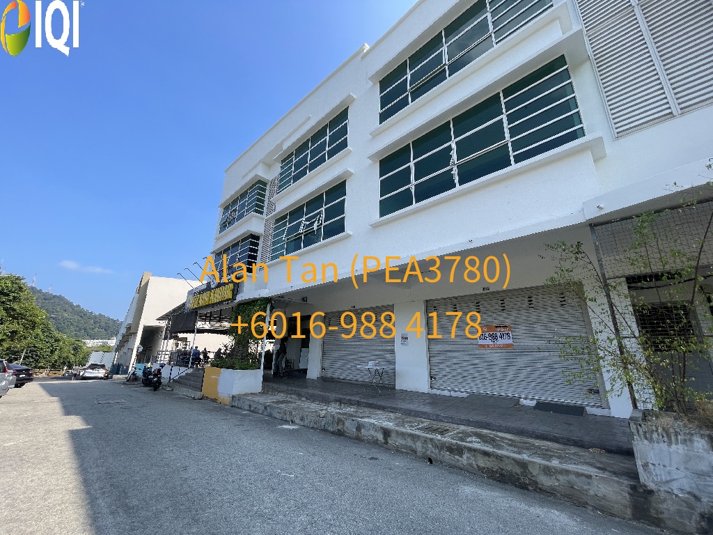 AIR PUTIH, KUANTAN (Opposite Andorra Peak) image