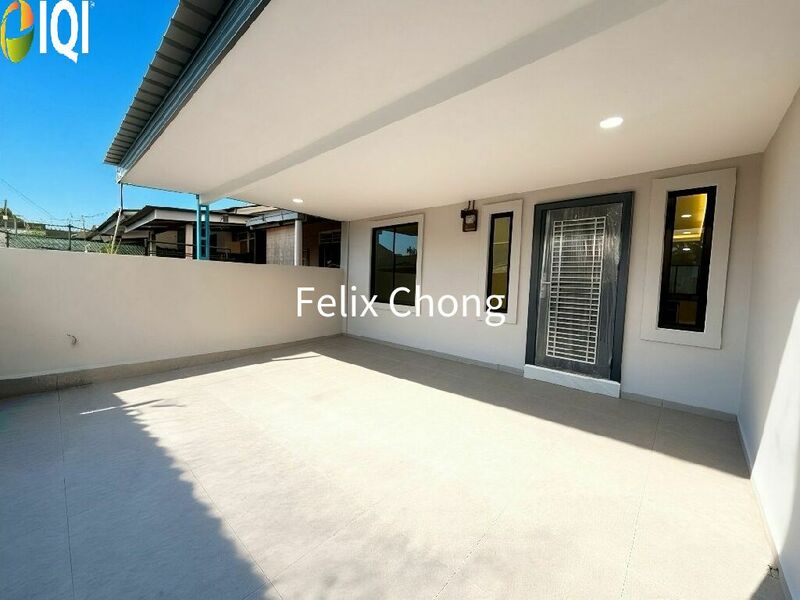 Taman Johor Jaya 1 Sty Low Cost,Jalan Bakawali,Johor Jaya,Renovated