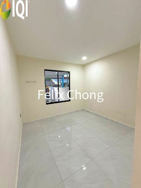 Taman Johor Jaya 1 Sty Low Cost,Jalan Bakawali,Johor Jaya,Renovated