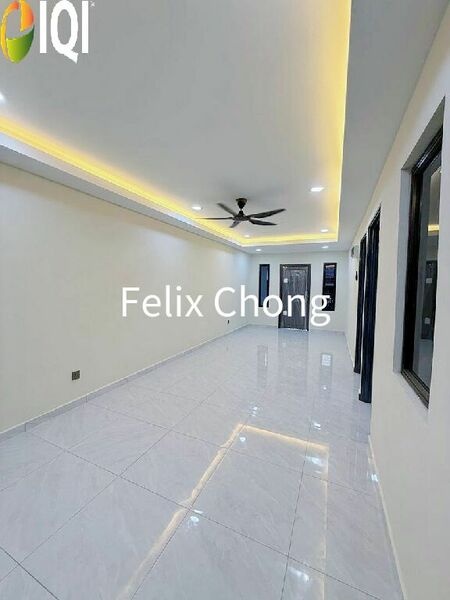 Taman Johor Jaya 1 Sty Low Cost,Jalan Bakawali,Johor Jaya,Renovated