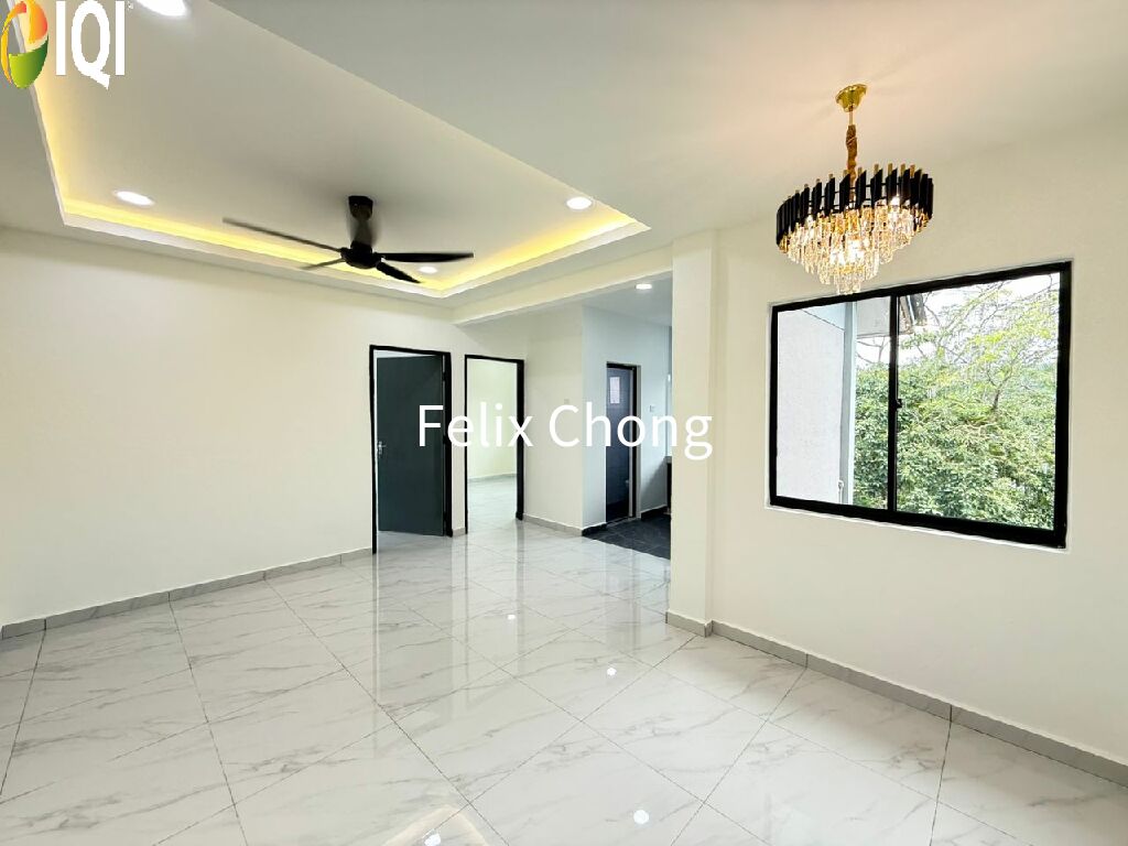 Bandar Baru Kangkar Pulai Low Cost Flat,Level 3,Renovated,Skudai image