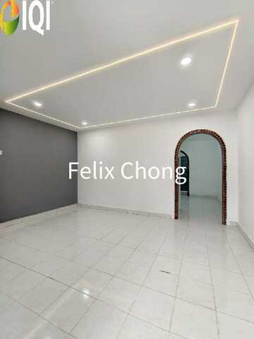 Taman Megah Ria 2 Sty Low Cost,Jalan Cenderai,Masai,Renovated,Extend image
